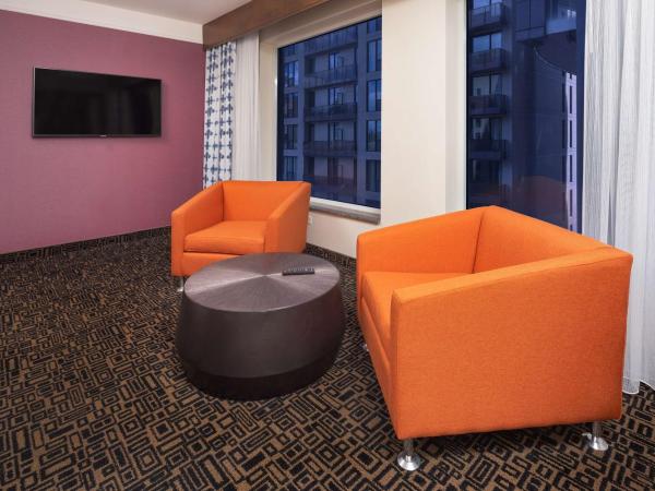 Hilton Garden Inn Montreal Centre-Ville : photo 4 de la chambre suite 1 chambre lit king-size