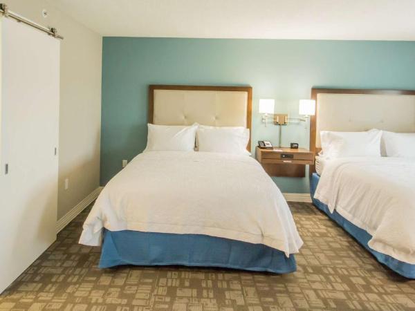 Hampton Inn & Suites Orlando near SeaWorld : photo 1 de la chambre chambre avec 2 lits queen-size - adaptée aux personnes malentendantes - non-fumeurs