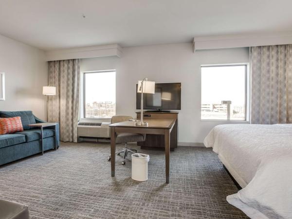 Hampton Inn & Suites Dallas-Central Expy/North Park Area : photo 1 de la chambre suite studio lit king-size - non-fumeurs