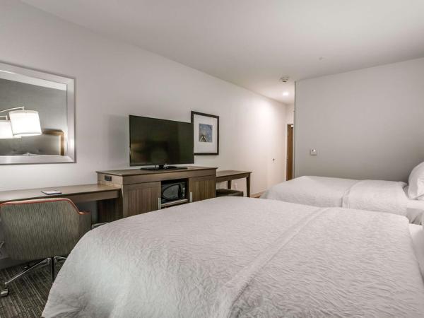 Hampton Inn & Suites Dallas-Central Expy/North Park Area : photo 1 de la chambre chambre 2 lits queen-size - non-fumeurs
