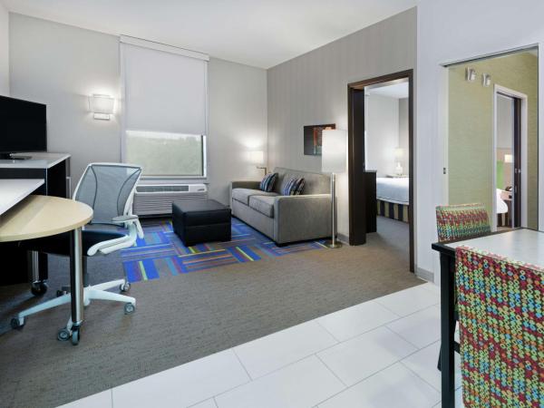 Home2 Suites By Hilton Austin Airport : photo 1 de la chambre suite 1 chambre lit king-size - non-fumeurs