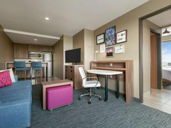 Homewood Suites By Hilton Monterrey Apodaca : photo 2 de la chambre suite 1 chambre lit king-size - non-fumeurs