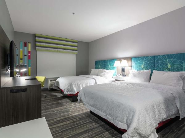 Hampton Inn & Suites Dallas East : photo 2 de la chambre chambre avec 2 grands lits queen-size