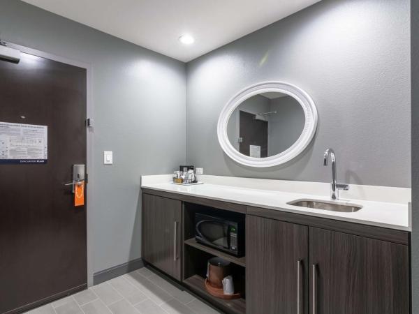 Hampton Inn & Suites Dallas East : photo 3 de la chambre suite studio lit king-size - adaptée aux personnes malentendantes - non-fumeurs