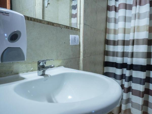 Tangoinn Hostel Downtown : photo 6 de la chambre lit dans dortoir de 8 lits