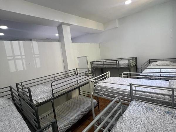 Hostel Sun Set : photo 3 de la chambre dortoir mixte de 10 lits