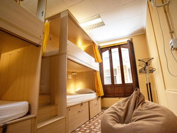 River Hostel : photo 2 de la chambre lit superposé dans dortoir de 4 lits