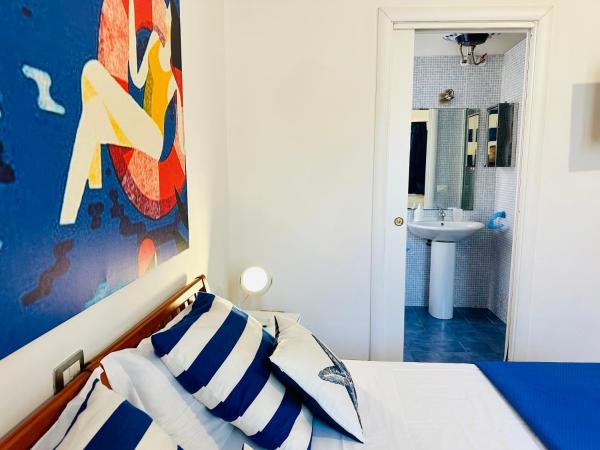 Il Profumo del Mare : photo 2 de la chambre chambre double - sans vue sur la mer