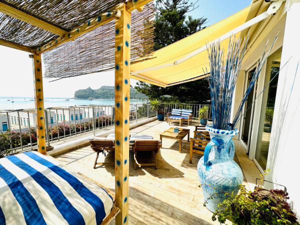 Il Profumo del Mare : photo 8 de la chambre suite lit king-size - vue sur mer