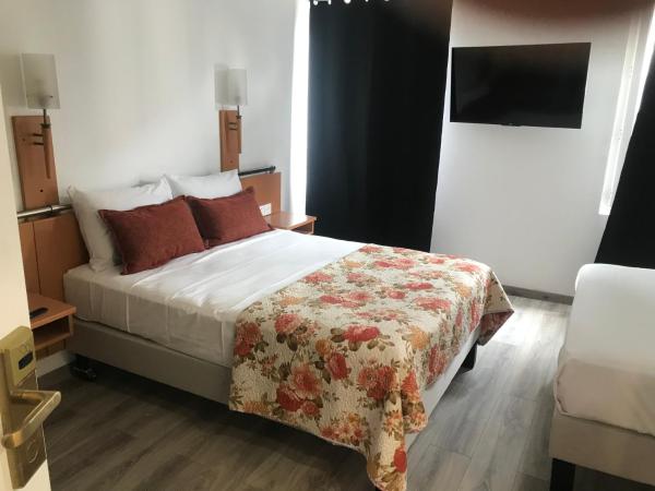 Hotel Morand : photo 3 de la chambre chambre triple