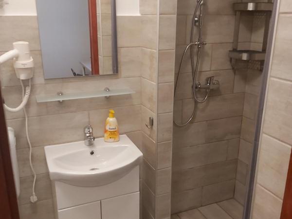 Guest House Orczy Park : photo 6 de la chambre chambre double