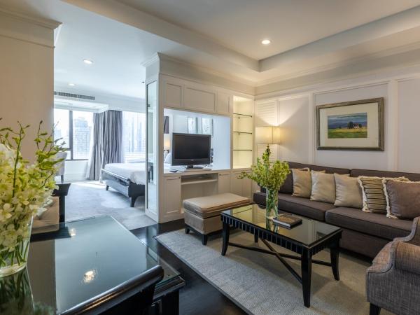 Cape House Langsuan Hotel : photo 4 de la chambre suite studio avec accès au salon