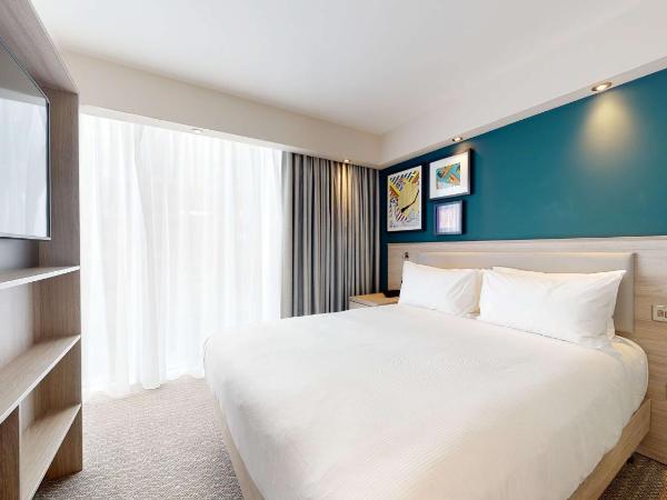 Hampton By Hilton Manchester Northern Quarter : photo 2 de la chambre premium queen room with lounge area