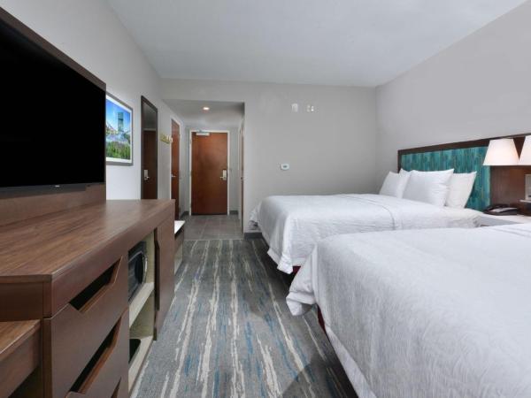 Hampton Inn & Suites Charlotte North I 485 : photo 4 de la chambre chambre avec 2 grands lits queen-size 