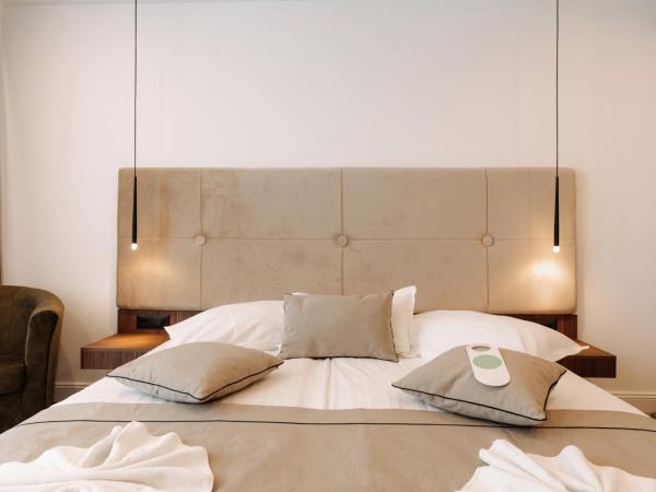 Hotel Fanat : photo 7 de la chambre suite avec balcon - vue sur mer