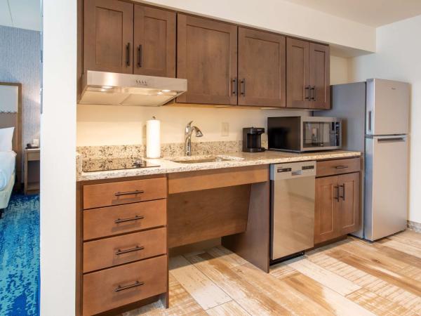 Homewood Suites By Hilton Myrtle Beach Coastal Grand Mall : photo 3 de la chambre suite studio lit king-size - accessible aux personnes à mobilité réduite - non-fumeurs