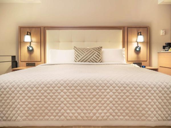 MS Milenium Monterrey Curio Collection by Hilton : photo 2 de la chambre chambre lit king-size exécutive