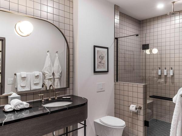 The Westley Calgary Downtown, Tapestry Collection By Hilton : photo 5 de la chambre suite studio lit king-size