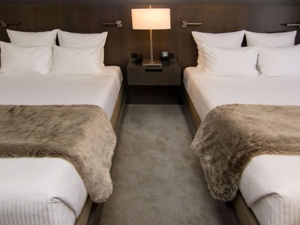The Benson Portland, Curio Collection by Hilton : photo 1 de la chambre chambre avec 2 grands lits queen-size