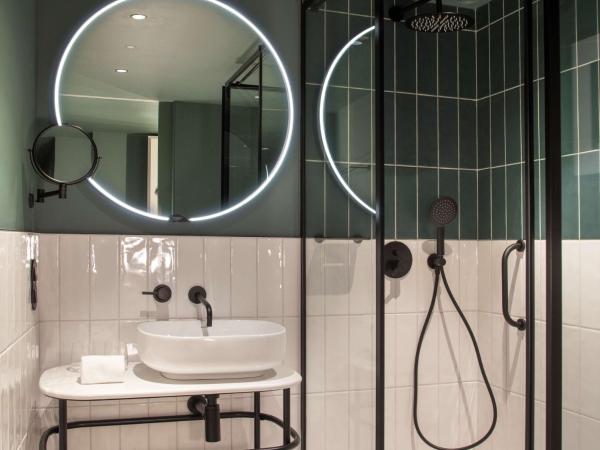 Se Catedral Hotel Porto, Tapestry Collection By Hilton : photo 5 de la chambre suite junior