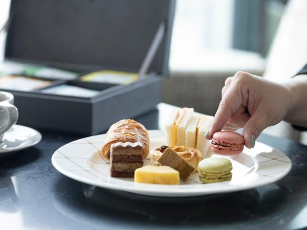 The Royal Park Hotel Iconic Osaka Midosuji : photo 3 de la chambre chambre lit king-size exécutive standard avec accès au salon - non-fumeurs