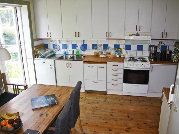 Bed&Breakfast in nature 12 min from city free bikes : photo 5 de la chambre petite chambre double