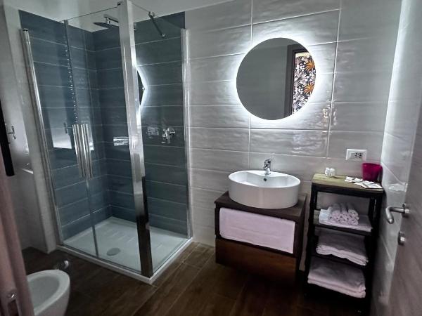 yo yo house luxury room : photo 10 de la chambre chambre double avec salle de bains privative