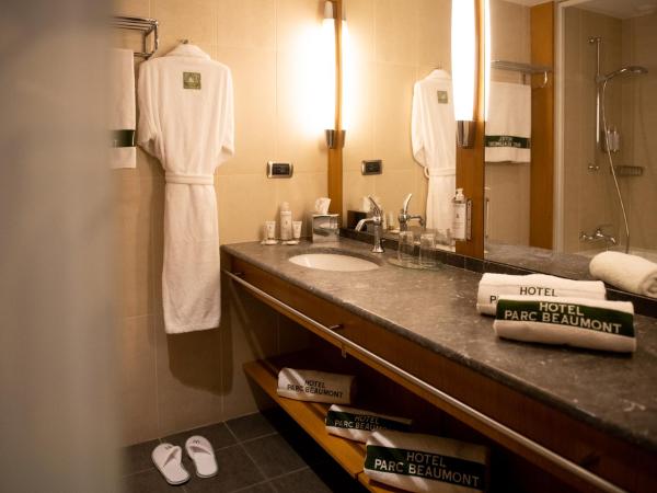 Hotel Parc Beaumont & Spa Pau - MGallery : photo 6 de la chambre chambre double - accessible aux personnes à mobilité réduite 