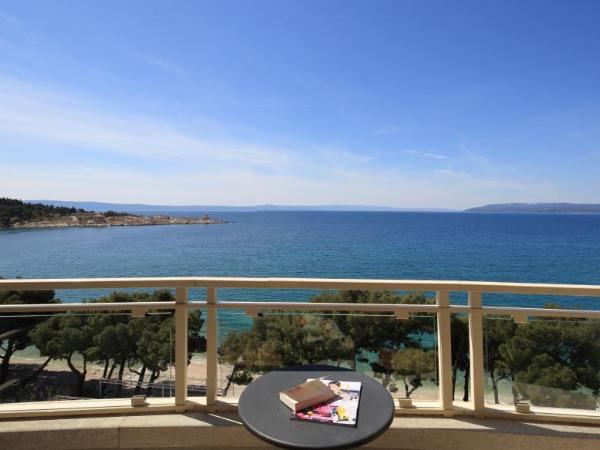 Hotel Park Makarska : photo 8 de la chambre chambre double supérieure avec balcon et vue sur mer