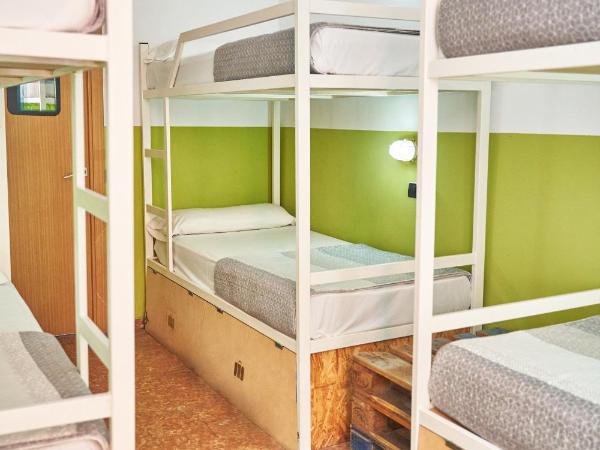 LOFT HOSTAL Group : photo 9 de la chambre lit dans dortoir mixte de 6 lits