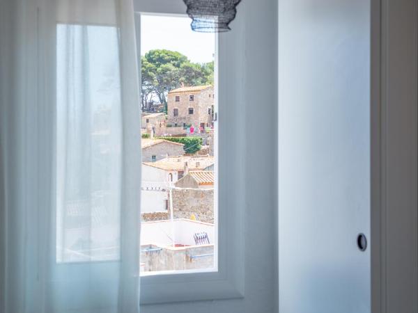 Hostal Boutique Es Menut : photo 8 de la chambre chambre double avec terrasse