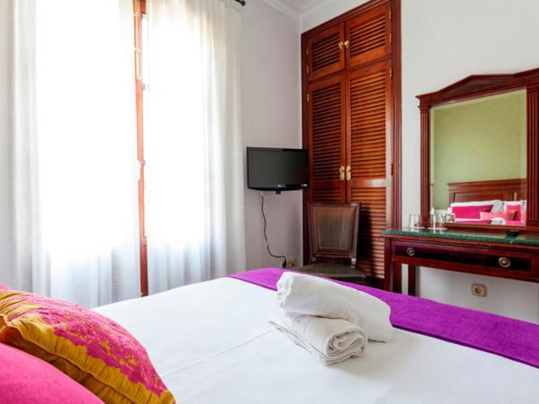 Hotel Baco : photo 3 de la chambre chambre lits jumeaux avec salle de bains