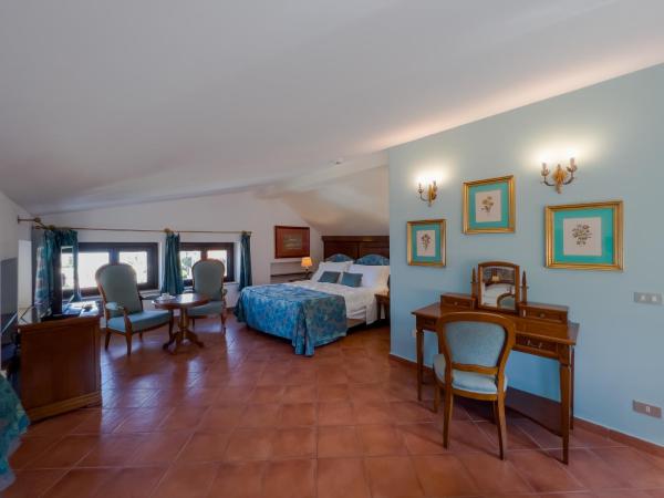 Hotel Sirius : photo 6 de la chambre chambre familiale - vue sur mer