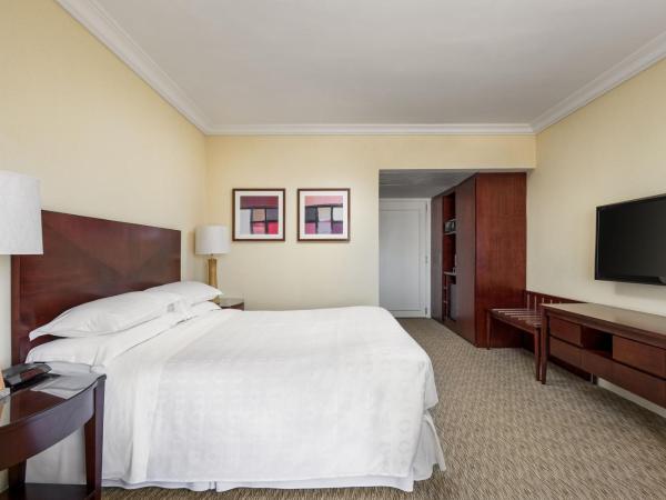 Sheraton Buenos Aires Hotel & Convention Center : photo 4 de la chambre chambre king - salon club et accès piscine