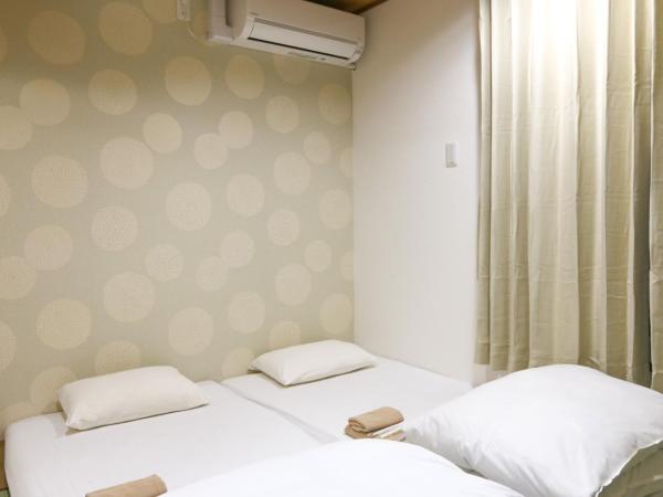 Hotel Shin-Imamiya : photo 6 de la chambre renovated japanese-style room for 2 person - non-smoking