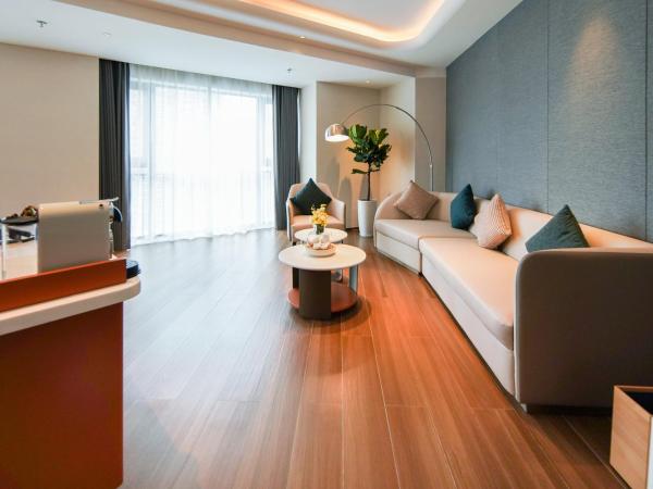 Jingju Hotel Shenzhen : photo 2 de la chambre suite affaires