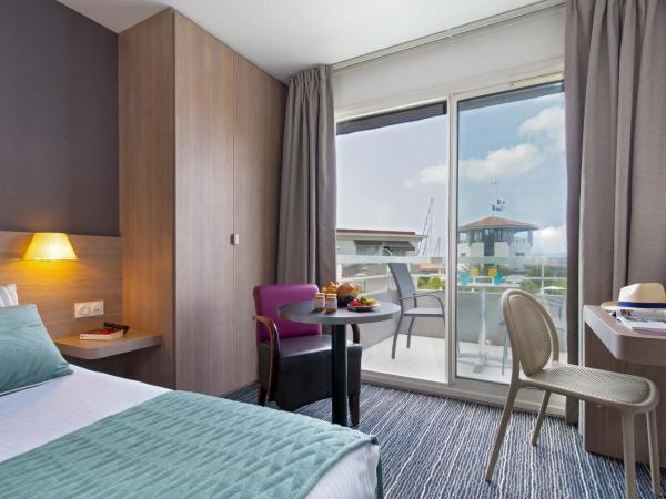 Best Western Plus La Marina : photo 9 de la chambre chambre supérieure lit queen-size