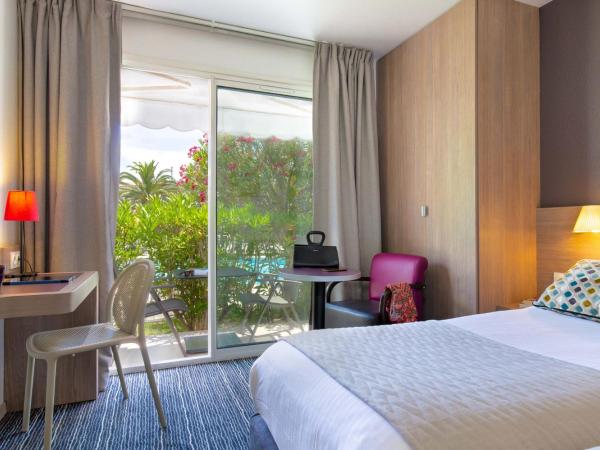 Best Western Plus La Marina : photo 5 de la chambre chambre lit queen-size confort