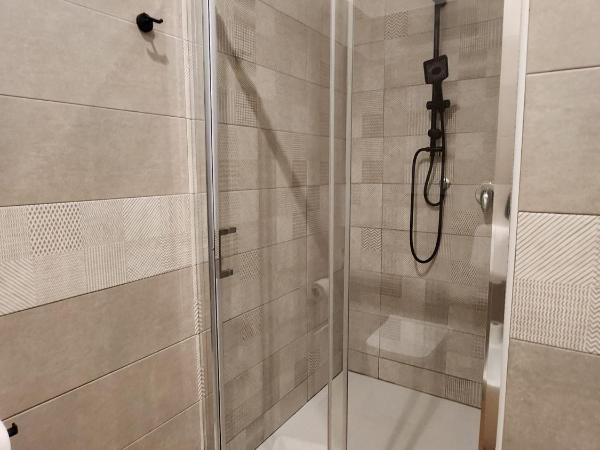 B&B Mini Hotel Incity-close train station and port- : photo 2 de la chambre grande chambre double