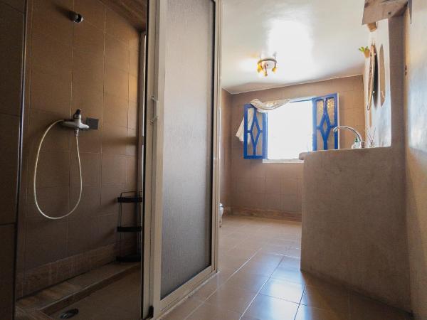 The Chill Art Hostel : photo 3 de la chambre appartement avec terrasse