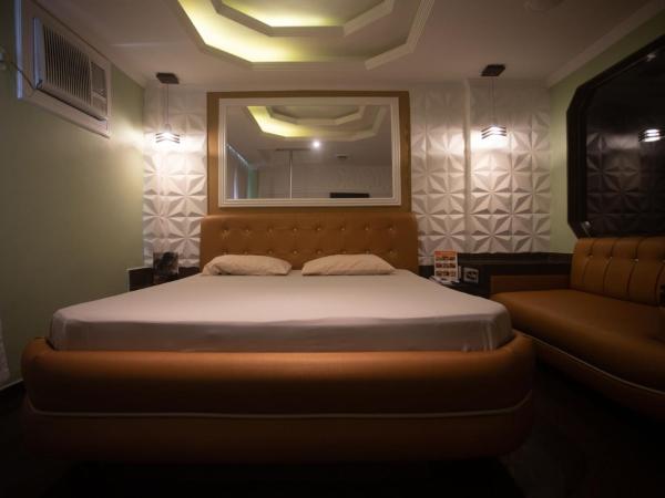 Hotel Show Adult Only : photo 1 de la chambre suite exécutive