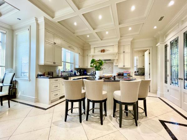 Vancouver Luxury Guest House : photo 3 de la chambre chambre double deluxe avec lit d'appoint