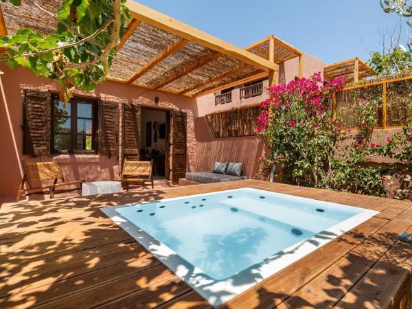 Akre Hotel : photo 4 de la chambre suite avec jacuzzi