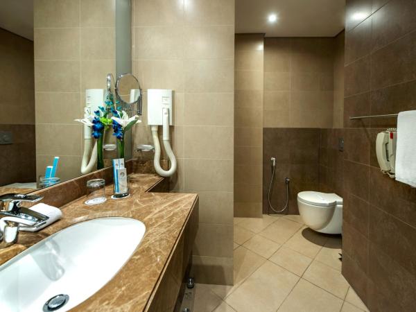 Marina Byblos Hotel : photo 5 de la chambre chambre lits jumeaux deluxe