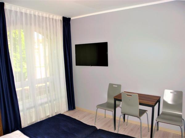 Hostel Annamarie : photo 3 de la chambre chambre double ou lits jumeaux avec salle de bains commune