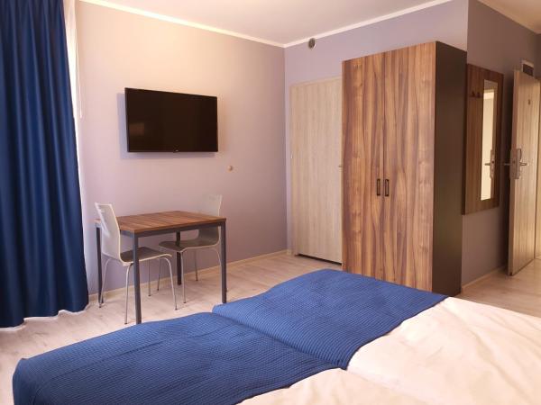 Hostel Annamarie : photo 4 de la chambre chambre quadruple - accessible aux personnes à mobilité réduite