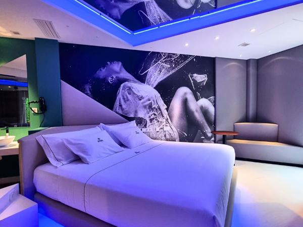 Hotel Avenue - Lovely hotel : photo 4 de la chambre chambre double avec terrasse