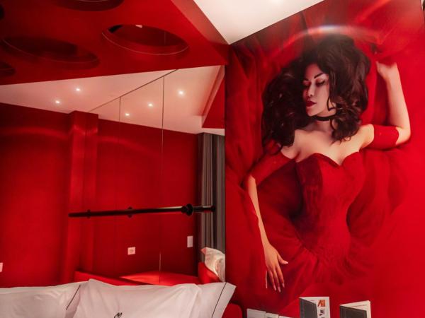 Hotel Avenue - Lovely hotel : photo 3 de la chambre chambre double avec terrasse