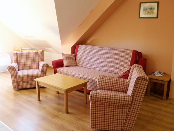 Aparthotel Snjezna Kraljica : photo 10 de la chambre appartement 3 chambres avec balcon