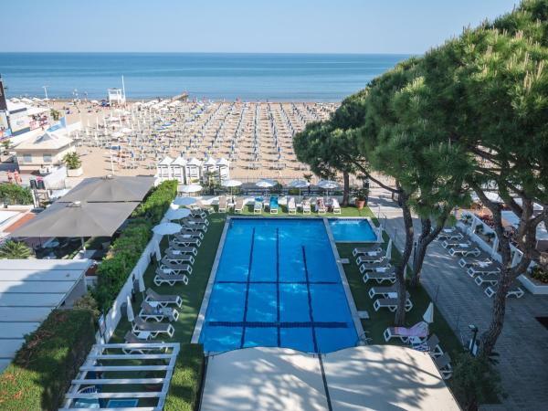 Hotel Excelsior : photo 4 de la chambre suite exécutive - vue sur mer